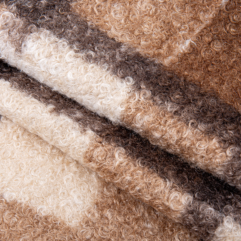 HOY gekleurde holle gekrompen garenserie